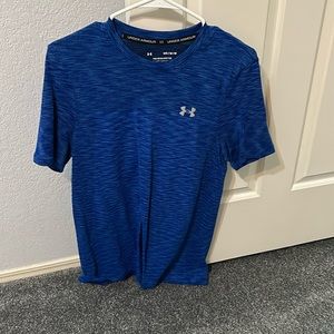 Blue under Armour, athletic shirt